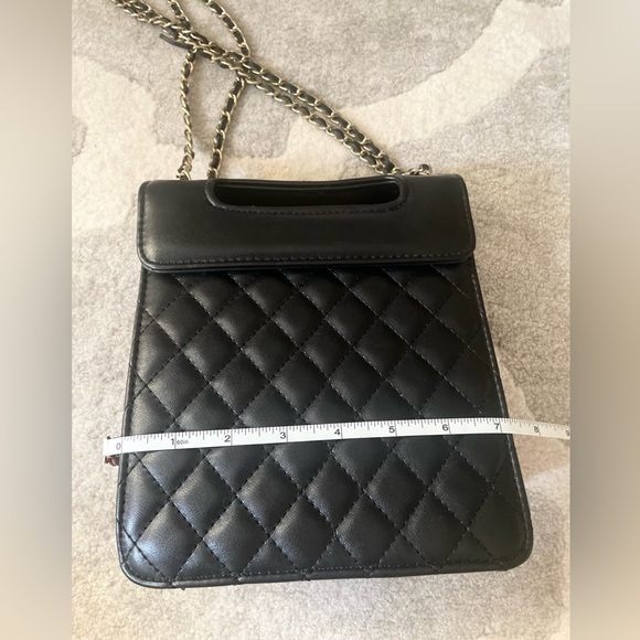 Quilted Black Leather Bag with Gold Chain Strap - Picture 10 of 15